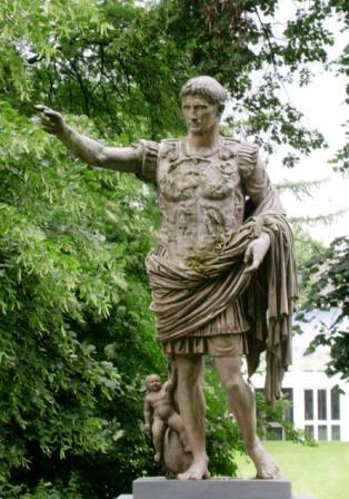 Augustus-Statue